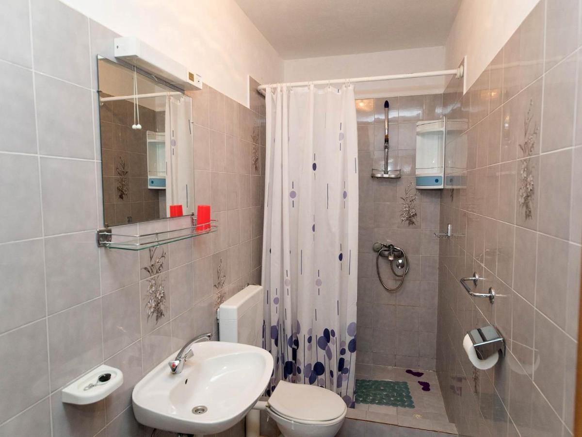 Apartments Biserka ซริกเวนิซา ภายนอก รูปภาพ
