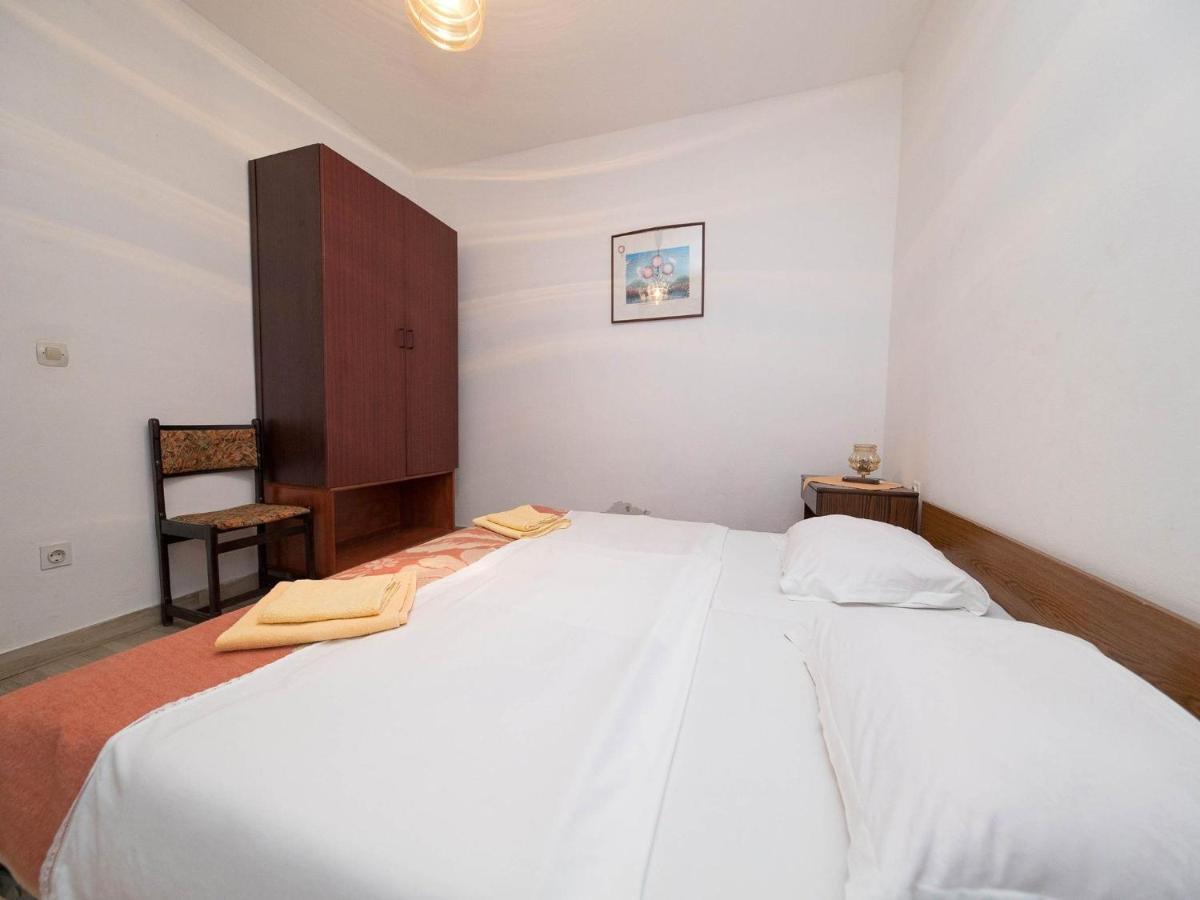 Apartments Biserka ซริกเวนิซา ภายนอก รูปภาพ