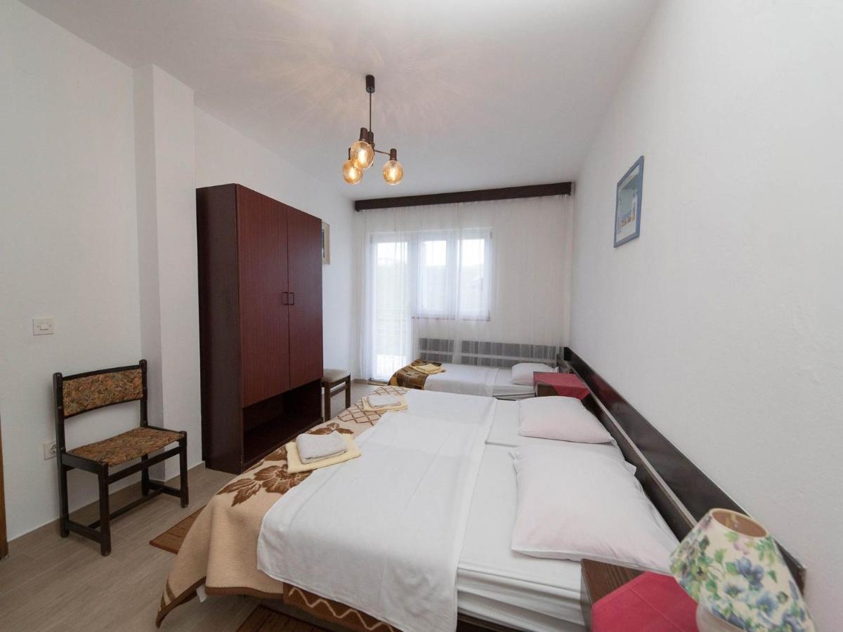 Apartments Biserka ซริกเวนิซา ภายนอก รูปภาพ